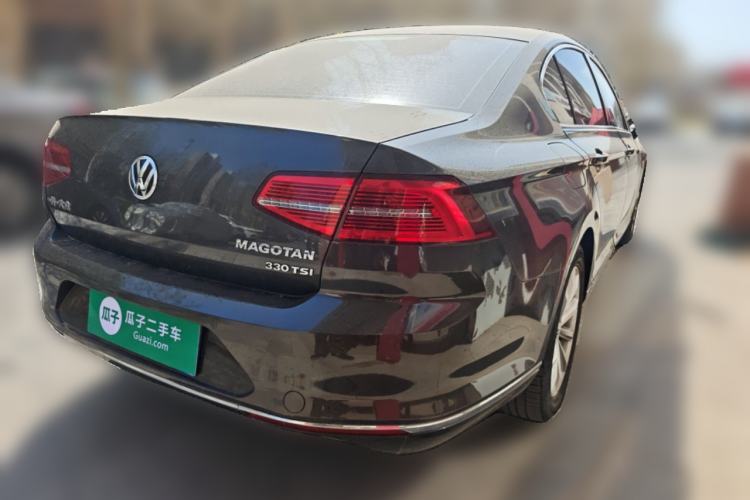 Used Volkswagen Magotan 2018 330TSI DSG Advanced Model Rear Right 45 Deg