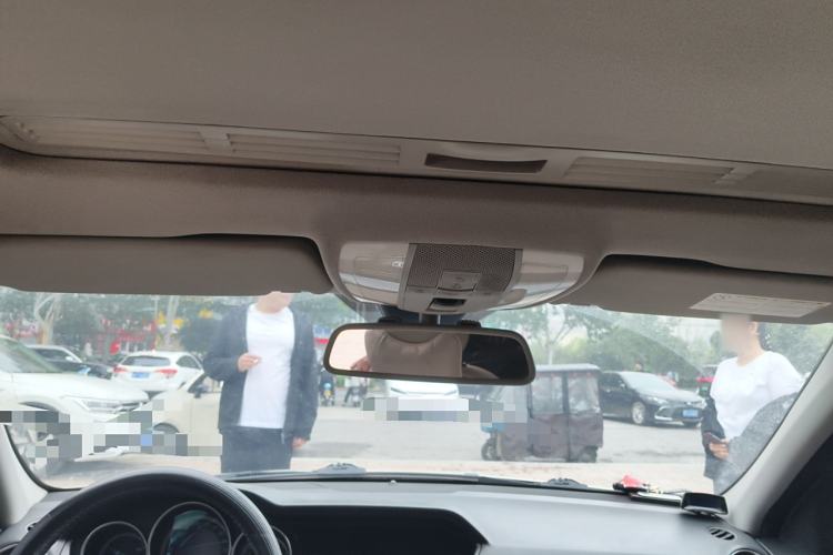 Used Mercedes-Benz C-Class 2010 C 180K Classic model