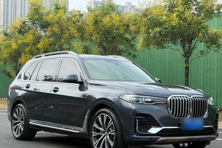 Used BMW X7 2019 xDrive40i Luxury Package with Leading Features
