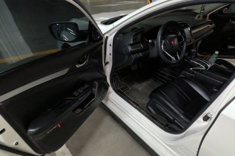 Used Honda Civic 2019 220TURBO CVT Dynamic Edition China V Driver Seat