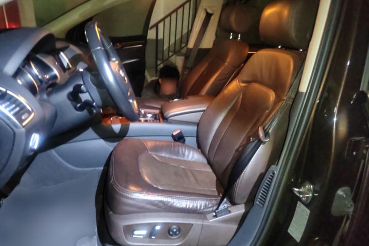 Used Audi Q7 2014 35 TFSI Ambition Edition Left Front Seat