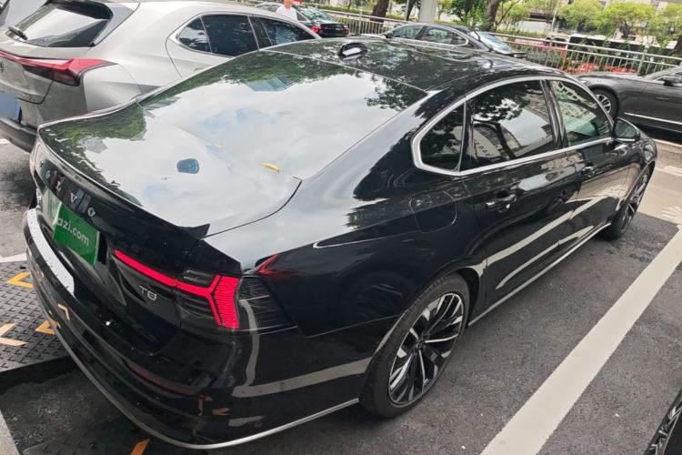 Used Volvo S90 New Energy 2026 Plug-in Hybrid Four-Wheel Drive Long-Range Luxury Smart Edition
