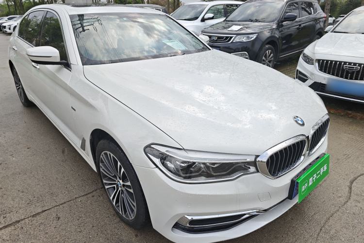 Used BMW 5 Series 2018 Facelifted 530Li Luxury Edition Premium Package Exterior 2
