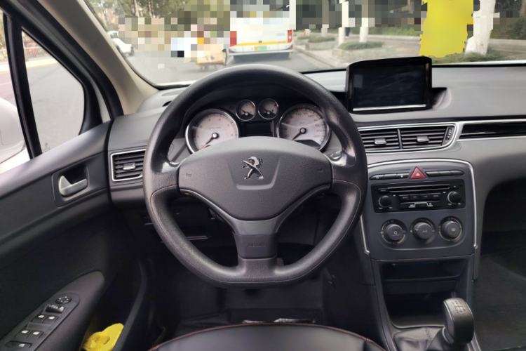 Used Peugeot 308 2014 Enjoy Edition Classic 1.6L Manual YouShang Model
