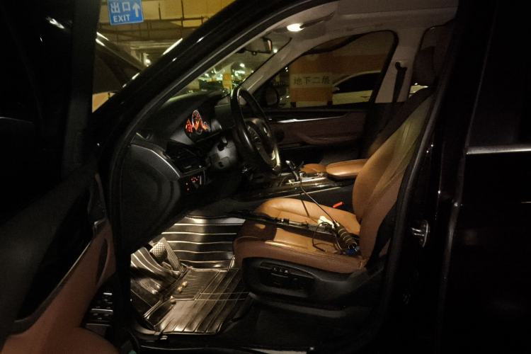 Used BMW X5 2014 xDrive35i Elegant Edition Left Front Seat