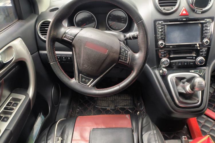 Used Haval H6 2013 Upgraded Model 1.5T Manual Two-Wheel Drive Elite Version