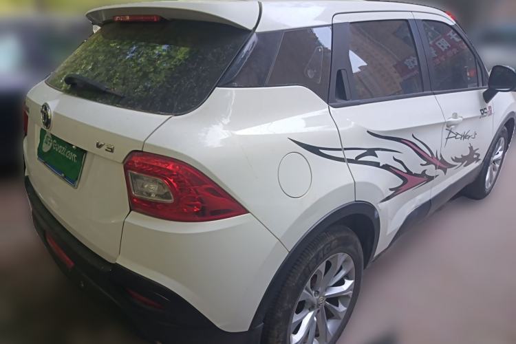 Used Brilliance V3 2015 1.5L Manual Base Version
