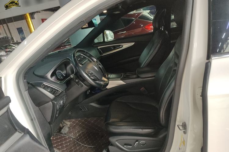 Used Lincoln MKX 2015 2.0T Two-Wheel Drive Deluxe Edition
