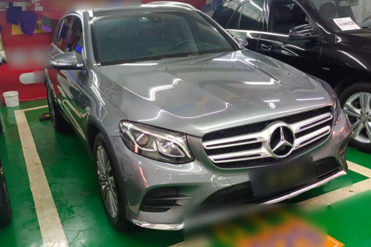 Used Mercedes-Benz GLC 2017 GLC 260 4MATIC Dynamic Edition Front Right 45 Deg