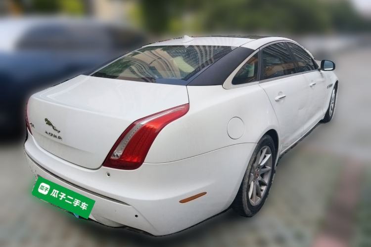 Used Jaguar XJ 2014 XJL 2.0T Two-Wheel-Drive Elegant Business Edition Rear Right 45 Deg