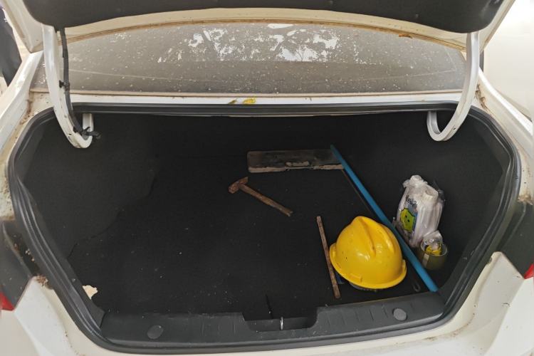 Used Roewe 350 2015 1.5L Manual Luxury Sunroof Edition