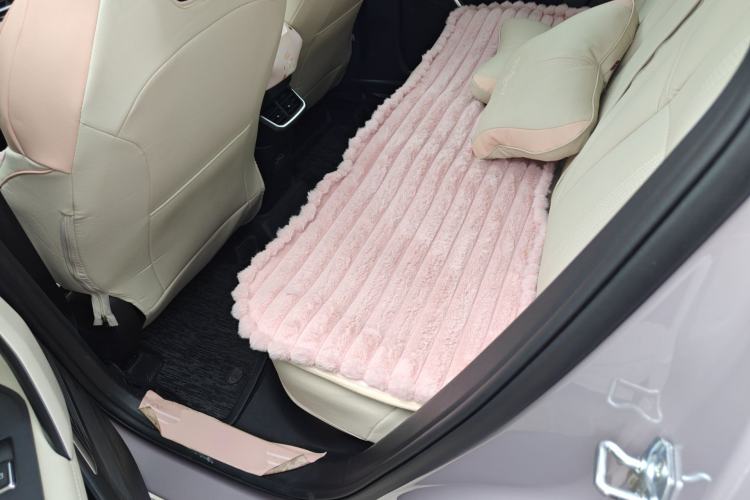 Used Lynk & Co 06 2023 Remix 1.5T Shero Left Rear Seat