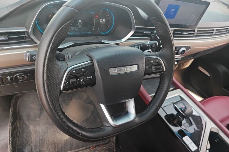 Used JETOUR X70 2023 1.5T DCT Overpass PRO+ Edition 7 Seats
