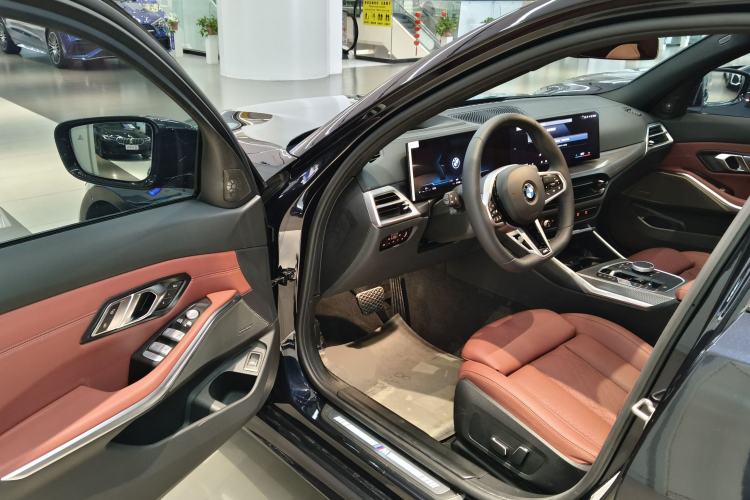 Used BMW 3 Series 2025 330Li M Sport Shadowline Package
