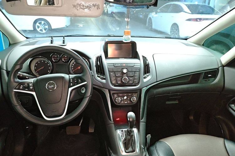 Used Opel Zafira 2013 1.4T Seven-Seater Luxury Model