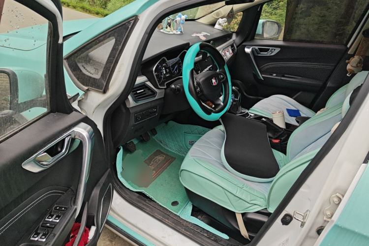 Used Geely Auto Vision X3 2019 Upgraded Model 1.5L Manual Elite Version Driver Seat