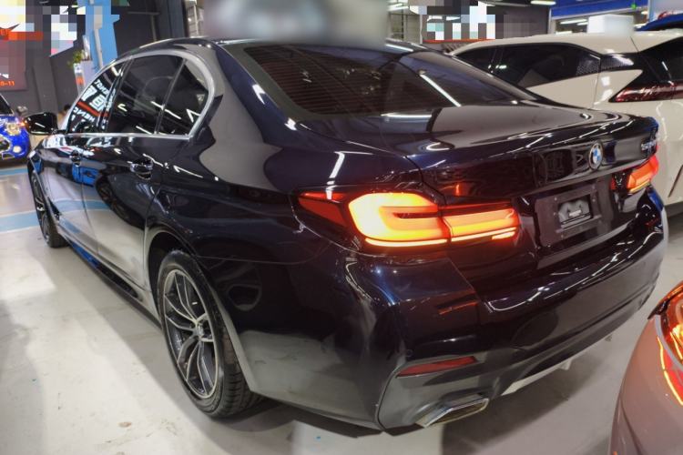 Used BMW 5 Series 2022 Second Facelift 525Li M Sport Package