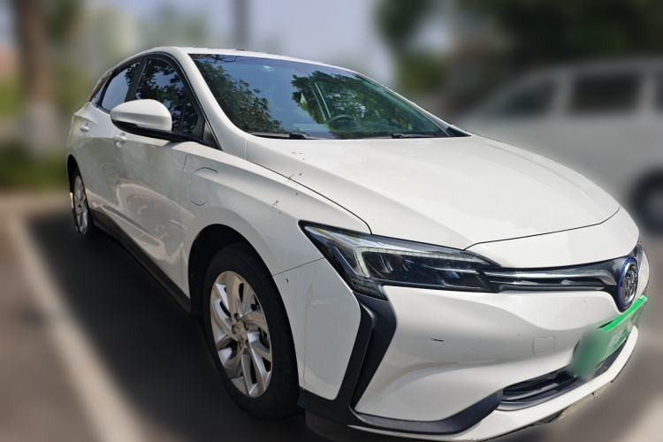 Used Buick Velite 6 2022 Connected & Shared PLUS Front Right 45 Deg