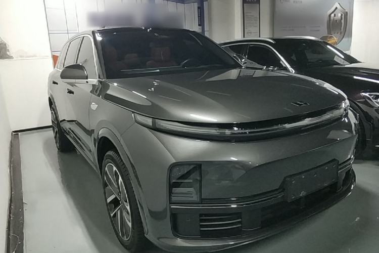 Used Li Auto L7 2024 MAX Model Front Right 45 Deg