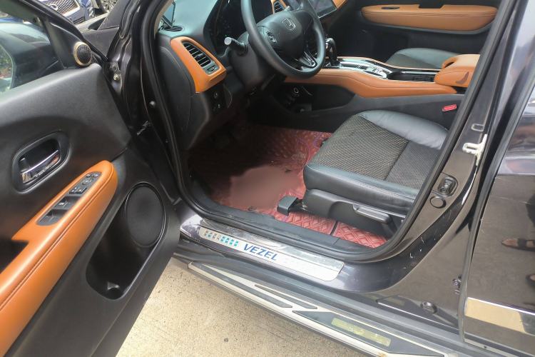 Used Honda Vezel 2016 1.8L CVT Front-Wheel Drive Pioneer Edition
