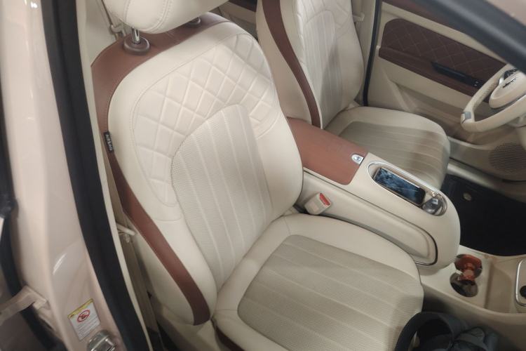 Used ORA Good Cat 2023 401 km Standard Range Prestige Version Lithium Iron Phosphate