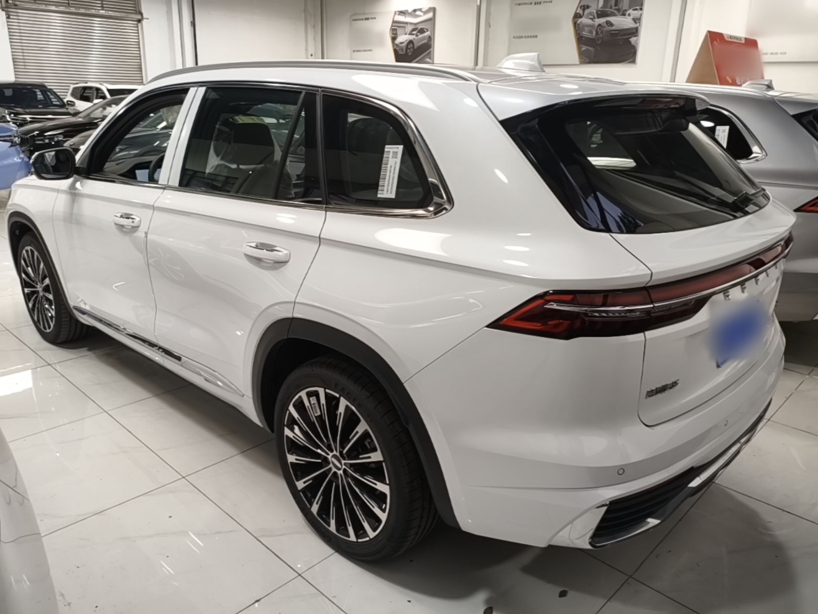 Geely Auto Monjaro L 2025 Dongfang Yao 2.0TD Automatic Jinzhao Edition — снимка 4