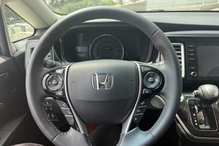 Used Honda Elysion 2019 2.0L Hybrid Luxury Edition Interior 2