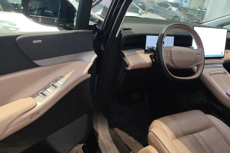 Used XPeng X9 2024 702 Ultra-Long Range Max