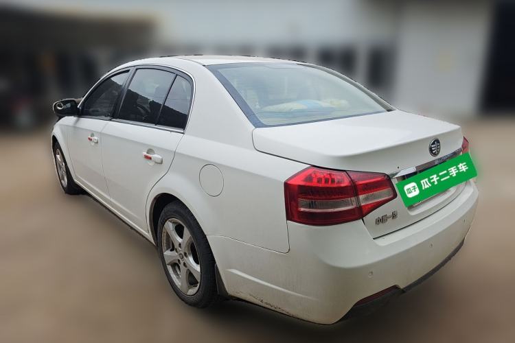 Used Bestune B70 2012 1.8L manual Comfort trim level