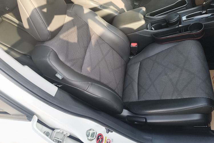 Used Honda Jade 2013 1.8L automatic Comfort version 5 seats
