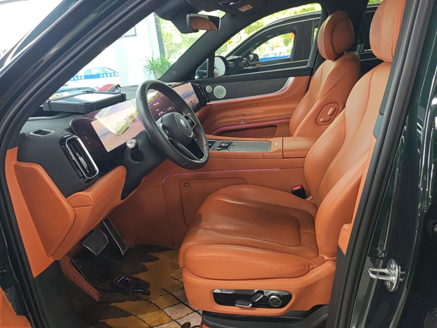 Interior delantero