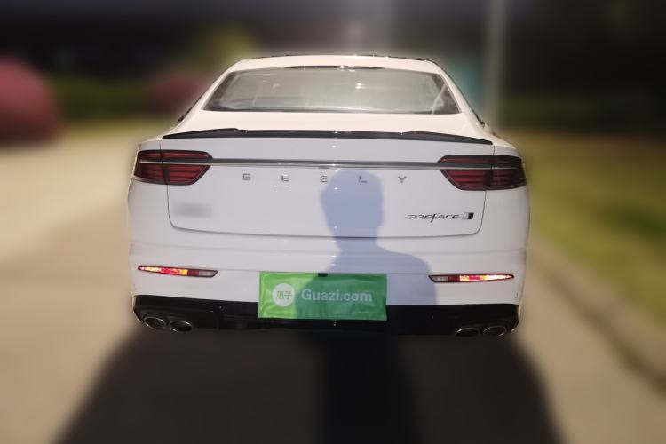 Used Geely Auto Preface 2025 Dongfang Yao 1.5TD Kunlun Edition Rear