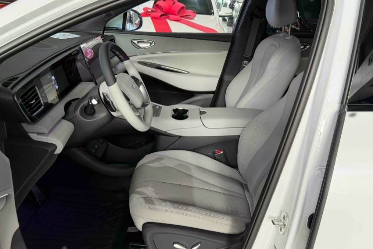 Used BYD Sealion 06 New Energy 2025 Model DM-i 170 Navigation Pro Edition Interior 4