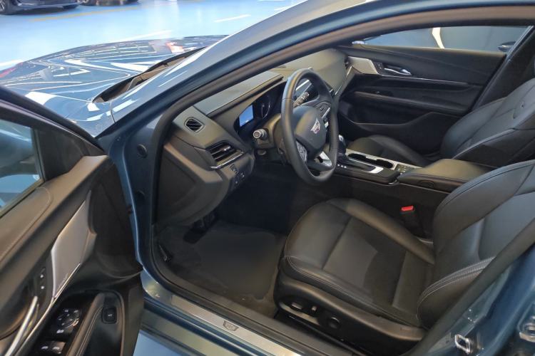 Used Cadillac CT4 2023 28T Luxury Version
