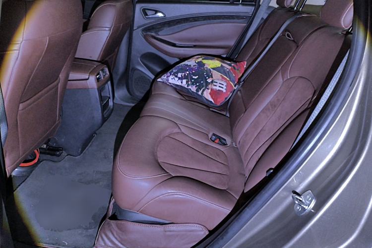 Used Buick Envision 2015 20T Two-Wheel-Drive Elite Model Left Rear Seat