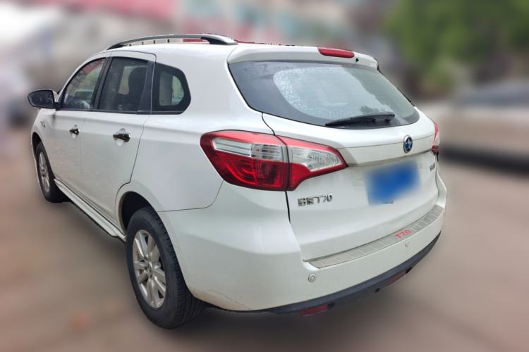 Used Venucia T70 2015 2.0L Manual RuiQu Version Rear Left 45 Deg