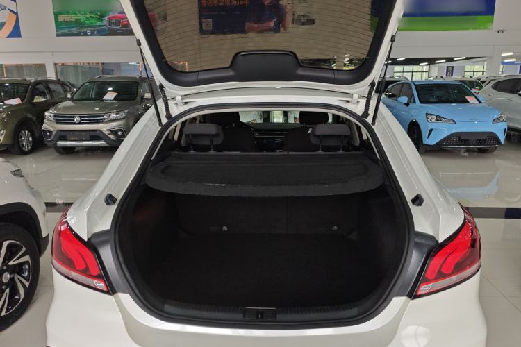 Used MG 6 2019 20T Automatic Starlight Edition Trunk