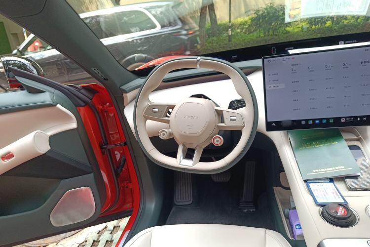 Used Xiaomi Auto YU7 2025 Ultra-Long Range Rear-Wheel Drive Version Steering Wheel