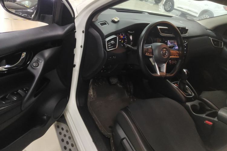 Used Nissan Qashqai 2022 2.0L CVT XV Smart Enjoyment Version
