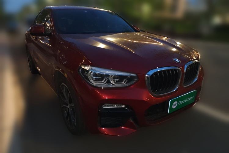 Used BMW X4 2019 xDrive30i M Sport Package Front Right 45 Deg