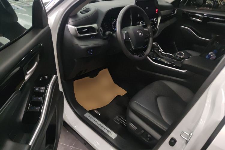 Used Toyota Highlander 2022 Dual-Engine 2.5L Four-Wheel Drive Prestige Version 7 Seats