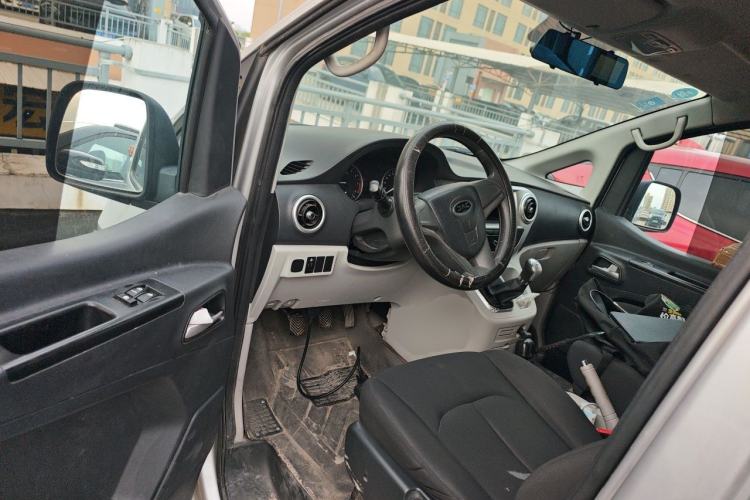 Used JAC Refine M3 2019 Creator Edition 1.8L Luxury Model Driver Seat