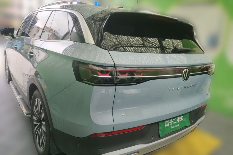 Used Volkswagen Tavendor 2023 330TSI Luxury Touring Edition Rear Left 45 Deg