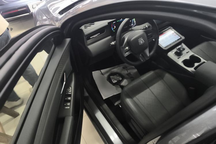 Used BYD Qin PLUS 2025 DM-i Smart Drive 55KM Leading Model