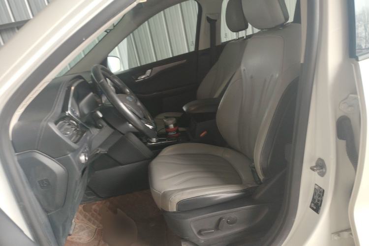 Used Ford Escape 2020 EcoBoost 245 Two-Wheel-Drive Comfort Edition Left Front Seat