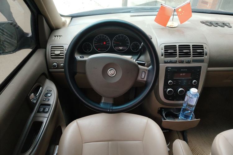 Used Buick GL8 2014 2.4L Classic Edition Steering Wheel