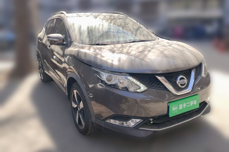 Used Nissan Qashqai 2017 2.0L CVT Luxury Edition China VI Standard Front Right 45 Deg
