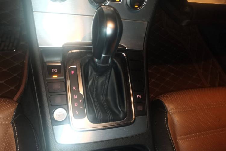 Used Volkswagen FAW-Volkswagen CC 2015 1.8TSI Luxury Model