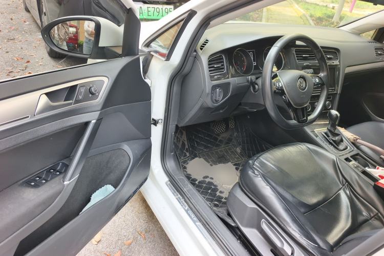 Used Volkswagen Golf 2019 200TSI DSG Comfort & Ambition Edition China VI Standard