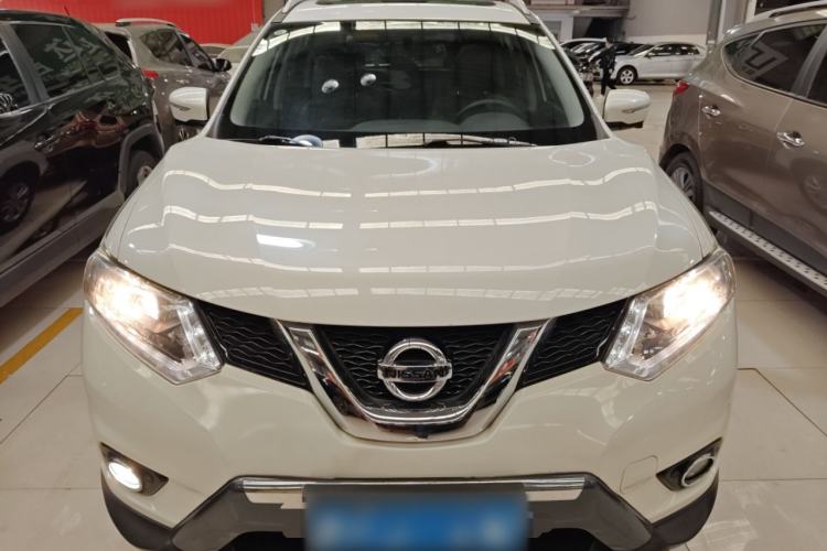 Used Nissan X-Trail 2015 2.0L CVT Comfort MAX Edition 2WD Front